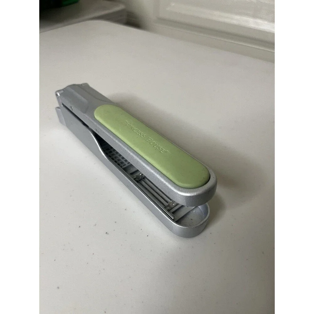 Princess House Garlic Press Green Metal & Silicone